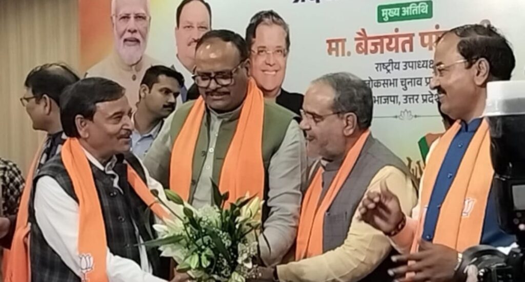 सत्ता के सहारे कर्मचारी हित साधेगें कर्मचारी समस्याओं पर सरकार की एक कड़ी के रूप में काम करेंगे**हरिकिशोर तिवारी