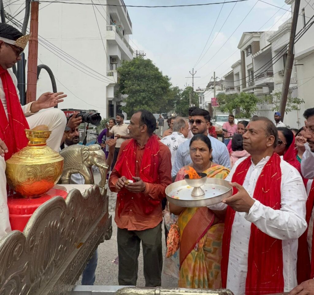 श्री पार्श्वनाथ दिगंबर जैन मंदिर में रथयात्रा महोत्सव का भव्य आयोजन