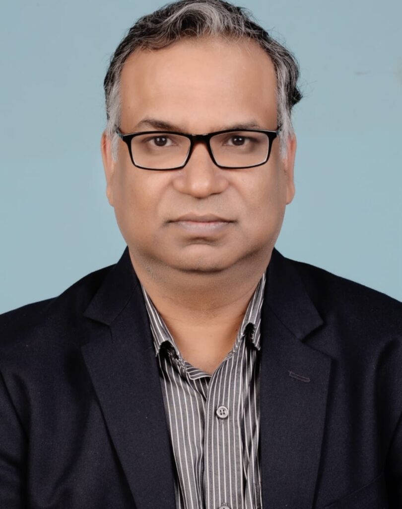 संतोष मित्तल: रेस्पिरेट्री मेडिसिन में मेरठ का नाम रोशन करने वाले विशेषज्ञ